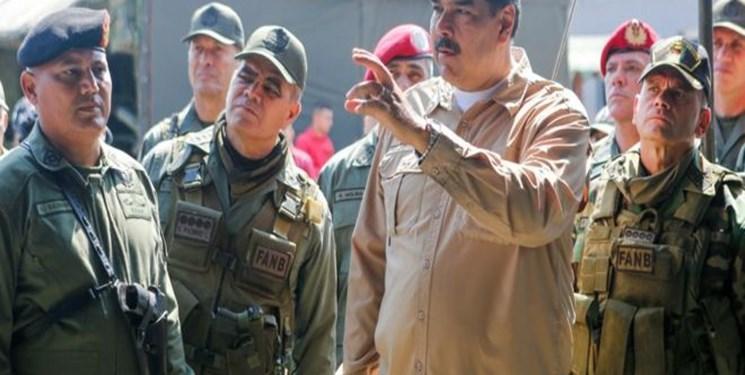 مادورو از ارتش ونزوئلا خواست برای حمله احتمالی آمریکا آماده باشد