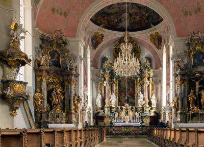 خبرنگاران کرونا در آلمان؛ نارضایتی شخصیت های مذهبی از تعطیلی کلیساها