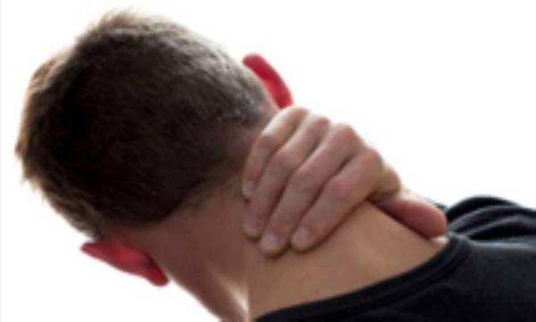 گردن درد؛ علل و راه حل