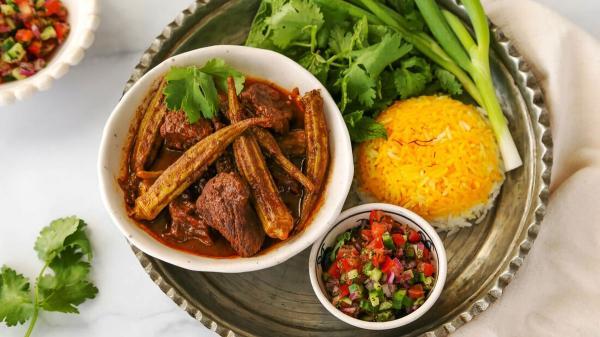 طرز تهیه خورشت بامیه در زودپز؛ سریع و خوشمزه