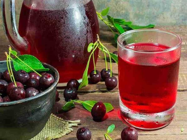 4 طرز تهیه شربت آلبالو با آلبالو و آب آلبالو