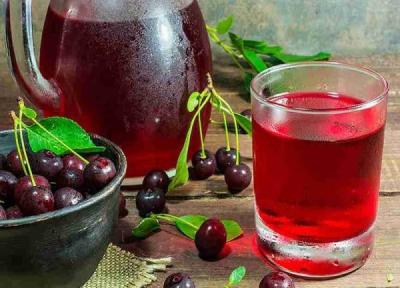 4 طرز تهیه شربت آلبالو با آلبالو و آب آلبالو